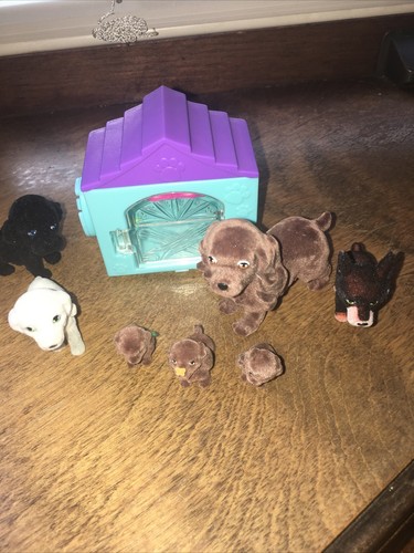 Dogs dog house - dogs/dog,