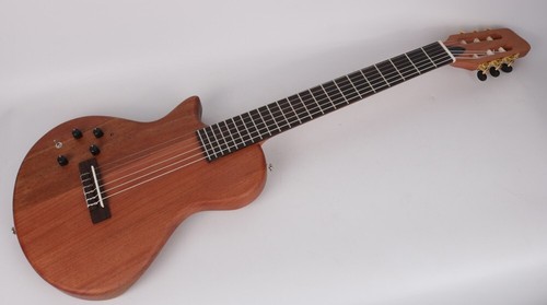 Left hand silent nylon string - nylon,