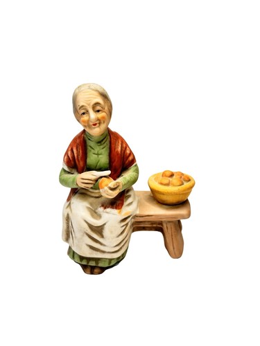 Vintage figurine old woman - woman, on