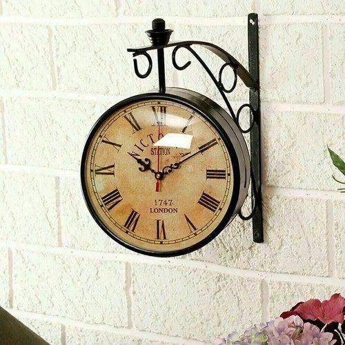 Victoria station clock - victoria,