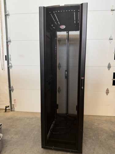Apc e242296 netshelter 42u - apc,