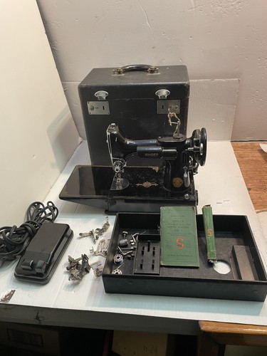 Singer 221 featherweight - singer,