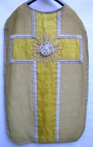 Antique goldbrocade chasuble - antique,