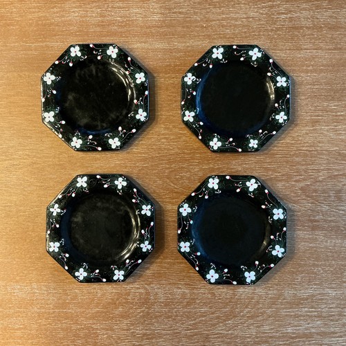 Hand painted lacquered wood - hand,