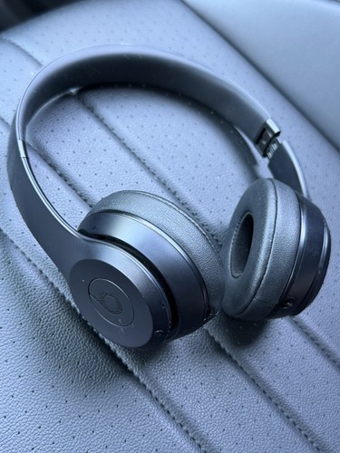 Beats dre solo3 on - dr., ear