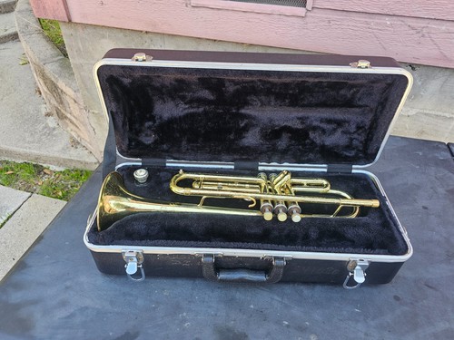 Conn director trumpet 18b - 18b, with