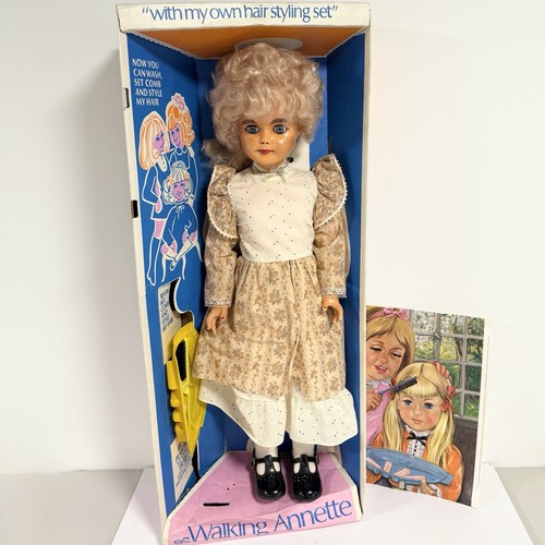 Vintage walking annette - walking,