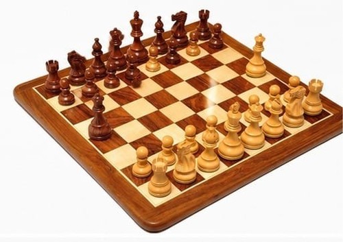 Wooden chess board set - 18",