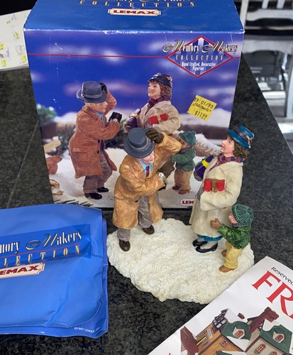 Lemax memory makers village - lemax,