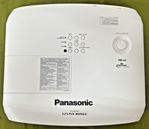 Panasonic vz575n wuxga - panasonic, lcd