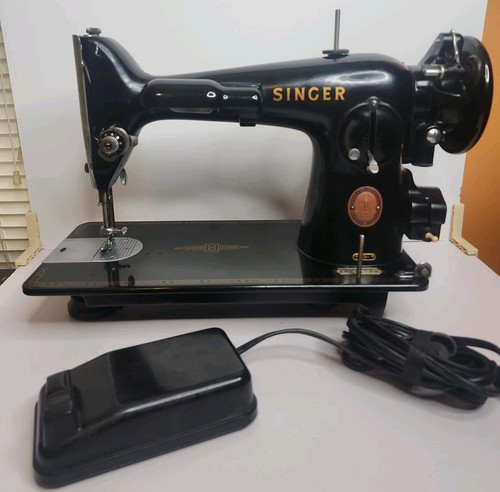 Singer vintage sewing machine - vintage,