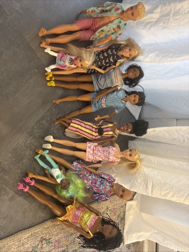 Assortment barbie dolls - 10,