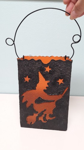 Halloween hallmark witch broom - hallmark,