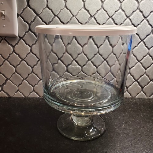 The pampered chef glass trifle - chef,
