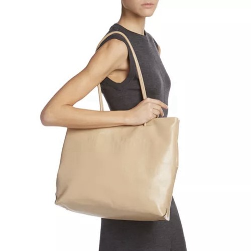 Nwt moschino tan leather - |,