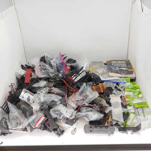 Huge lot misc rc rock - misc,