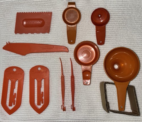Vintage tupperware piece - vintage, 10