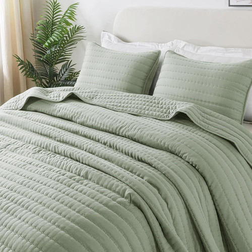 Sage green quilted - quilted, set