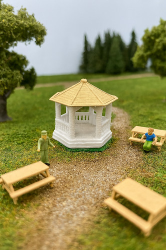 Scale park scene kit - ho,