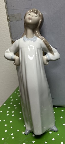 Lladro 4872 girl - lladro,