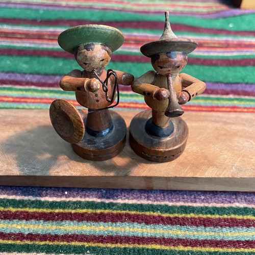 Vintage hand carved - 2,