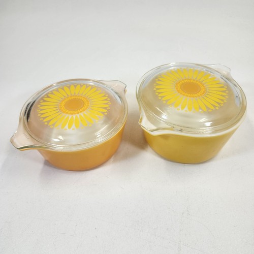 Pyrex daisy casserole - casserole, dishes