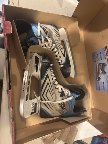 Ccm vector nhl senior - ccm,