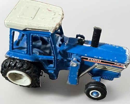 Vtg ertl ford tractor - ertl,