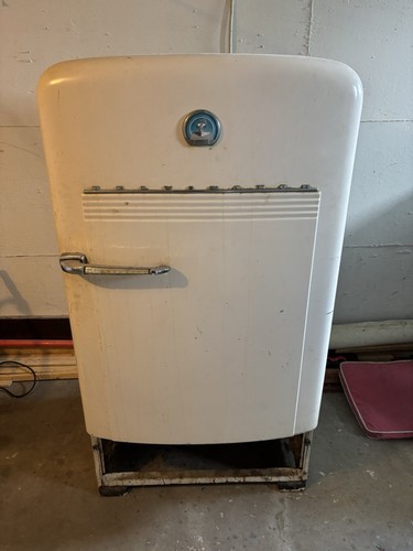 Antique 1950 kelvinator - antique,