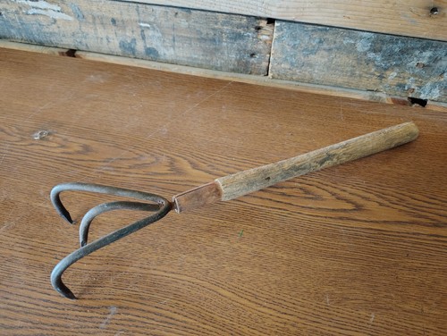Vintage garden rake prong - vintage, 3