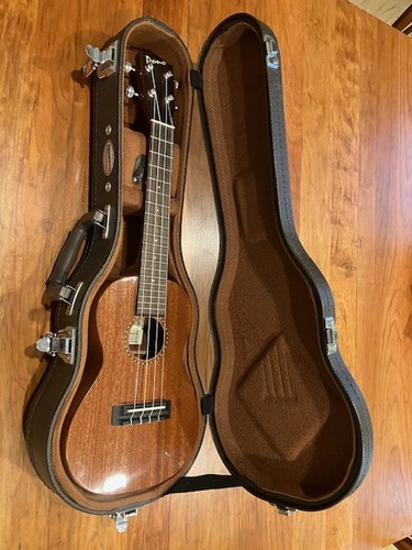 Pono mohagony ukulele