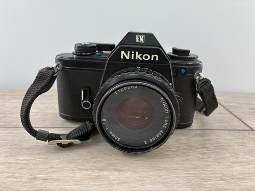 Vintage nikon 35mm slr film - nikon, em