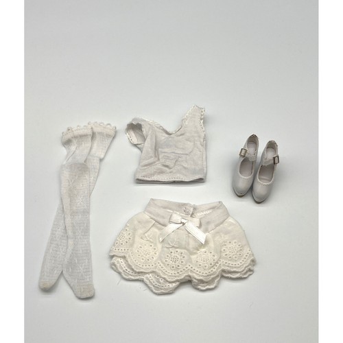 Tonner ellowyne essential - 16",