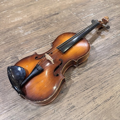 Suzuki 1962 4 violin - no.11,