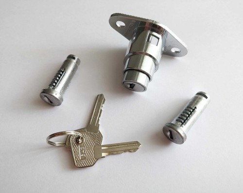 Trunk lock with - trunk, door