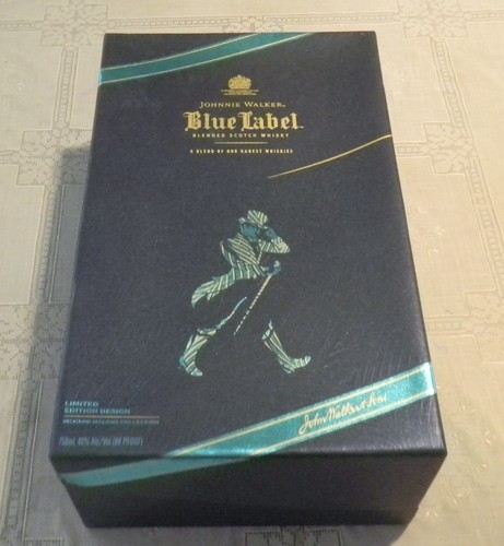 Johnnie walker blue - johnnie, label