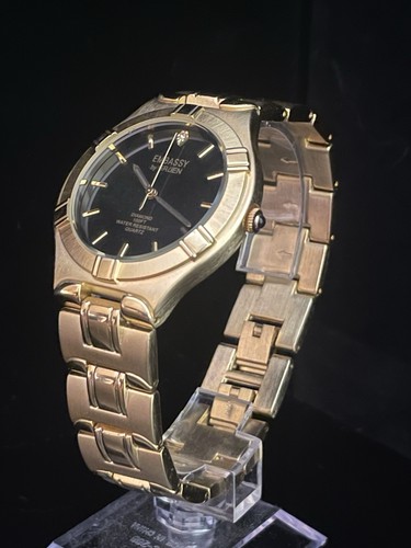 Embassy gruen w3007 diamond - by,