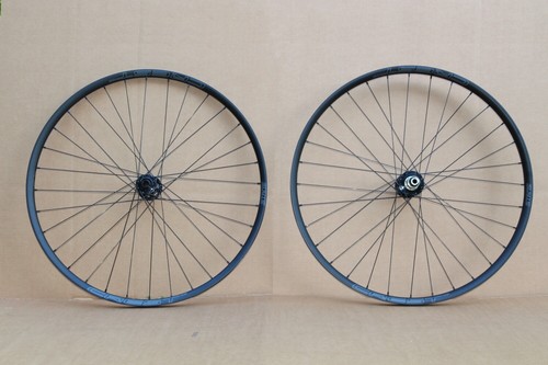 Brand new stans notubes - stans,
