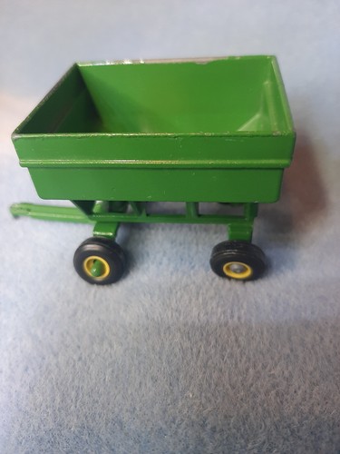 Ertl john deer green - ertl, grain