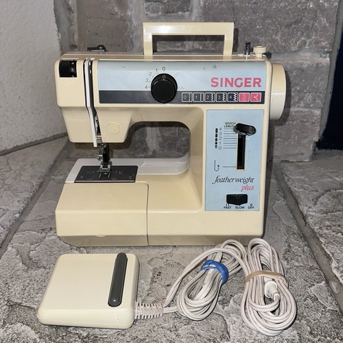 Working singer 324 - singer,