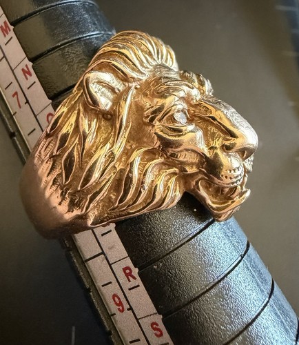 14k yellow gold - lion, with