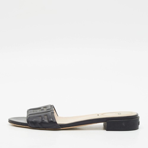 Fendi logo size black - size,