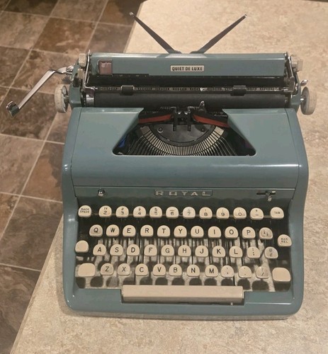 Vintage royal quiet luxe - quiet, de