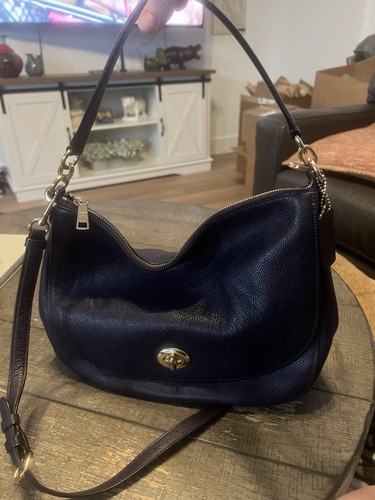 Coach pebbled leather turnlock - pebbled,