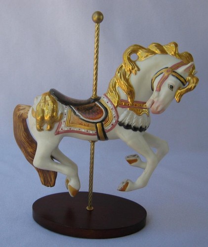 Rare golden mane franklin mint - golden,