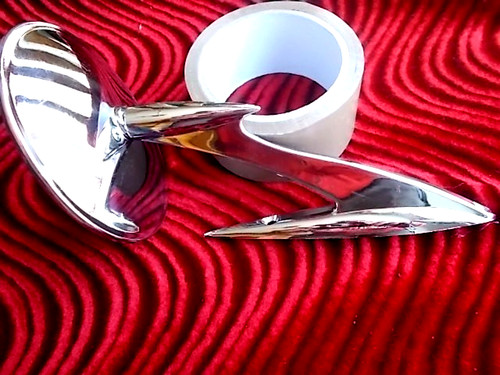 Vtg streamlined sculpted