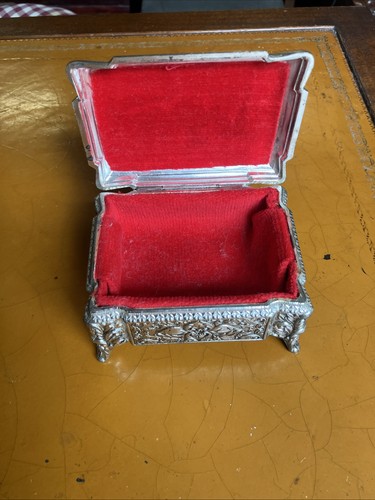 Vintage trinket jewelry box - vintage, trinket/jewelry