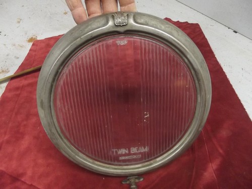 Vintage cadillac headlight - vintage,