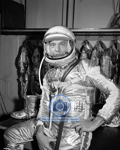 Alan shepard mercury redstone - alan,