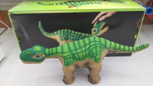 Ugobe pleo robot - ugobe, dinosaur